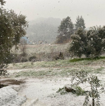 Turgutlu'da kar etkili oldu