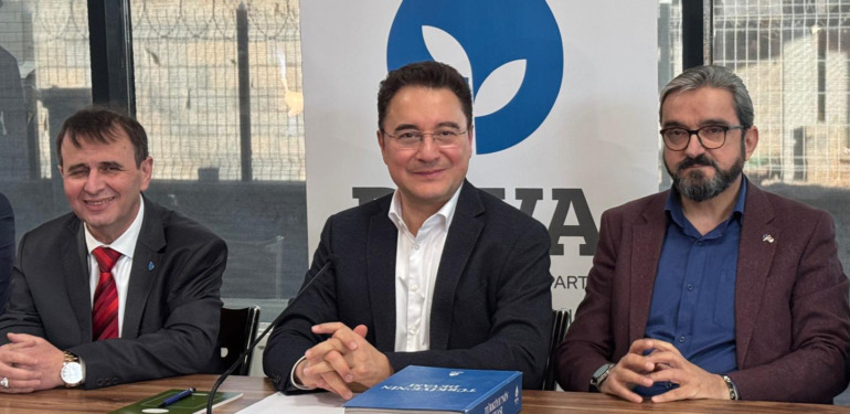 Babacan: Ahlakta ve maneviyatta geriye girmiş durumdayız