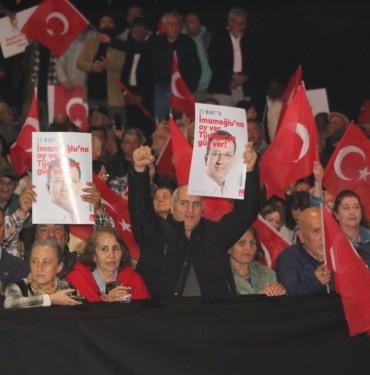İmamoğlu: Partimizin ön seçim kararı demokrasi devrimidir