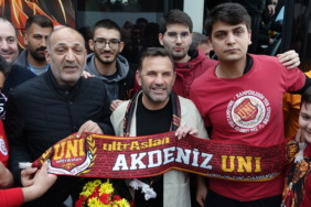 Okan Buruk'tan Antalya'daki taraftarlara 'Rahatız merak etmeyin'