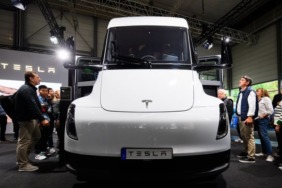 tesla35345354353