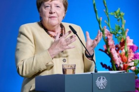 merkel23432432454