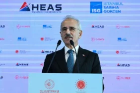 bakan-uraloglu-sabiha-gokcen-avrupanin-en-hizli-buyuyen-havalimani