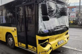 fatihte-3-iett-otobusu-carpisti-9d711158-4ba2-45cc-8a49-ed84d5314e70