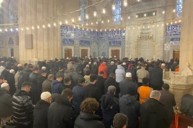 selimiye-cami-ibadete-acildi-1771508913