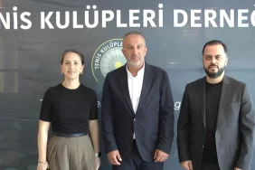 turk-tenisi-bursada-zirve-yapti-1771242702