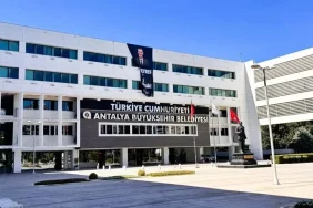 antalya-buyuksehir-belediyesinde-idari-deprem-0-1773265593