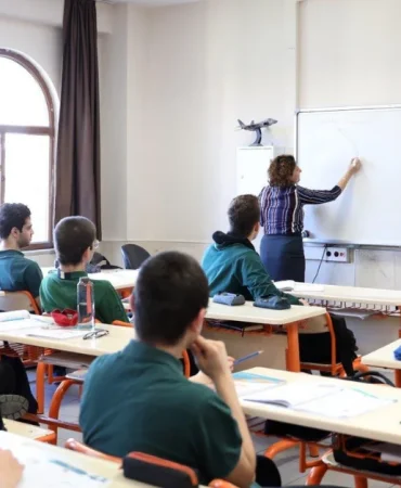 ders-zili-yeniden-caldi-18-milyon-ogrenci-ders-basi-yapti-b95e95cc-e843-4a2b-838c-99436c6b67cd