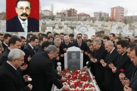 gazeteci-oner-dasdelen-vefatinin-18-yilinda-mezari-basinda-anildi-1773244602