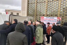 karsta-muhsin-yazicioglu-hayrina-10-bin-kisilik-lokma-dagitildi-1774612143