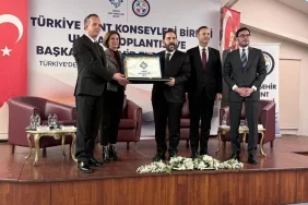 kent-konseyleri-birliginin-donem-baskanligi-eskisehire-devredildi-9701d505-f20a-4635-a94e-c1c3f394d428