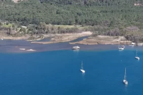 marmariste-deniz-suyu-5-metre-cekildi-afca77c9-97b6-4c7f-b5e0-651d52a4d6f7
