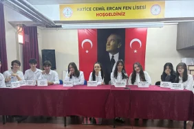 ogrencilerden-safahat-izinde-degerler-arayisi-1774614348