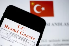 resmi-gazetede-yayimlanan-kararlarla-kabinede-iki-onemli-gorev-degisikligi-yapildi-1770757981