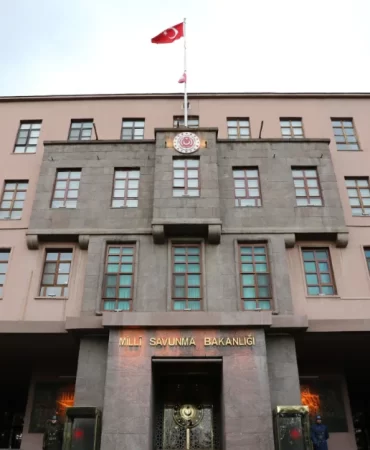 turkiye-son-56-yilin-en-sicak-subat-ayini-yasadi-fe2d562e-e0f1-4593-8162-34dc97696aee
