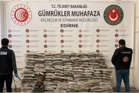 uc-sinir-kapisinda-484-kilo-uyusturucu-yakalandi-ee4f34b8-0225-4e92-acd1-904a0b0d41e9