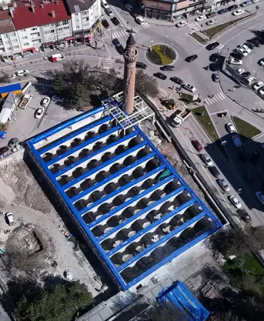 829-yillik-sivas-ulu-camide-kritik-restorasyon-egik-minare-icin-dev-calisma-basladi-egWCJhTc