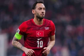 a-milli-takimin-kaptani-hakan-calhanoglu-sezonu-kapatti-mn1RyLZC