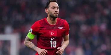 a-milli-takimin-kaptani-hakan-calhanoglu-sezonu-kapatti-mn1RyLZC