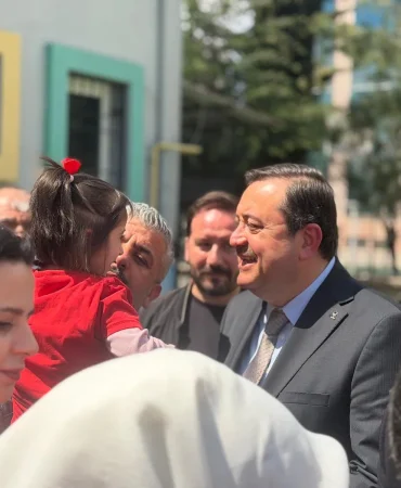 ak-parti-genel-baskan-yardimcisi-buyukgumusten-chpnin-23-nisandaki-mehter-tepkisine-elestiri-k5H1sIV9