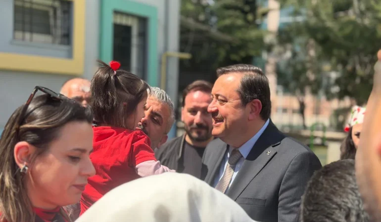 ak-parti-genel-baskan-yardimcisi-buyukgumusten-chpnin-23-nisandaki-mehter-tepkisine-elestiri-k5H1sIV9