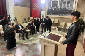 ak-parti-kars-milletvekili-adem-calkin-ogrencilere-tbmmyi-gezdirdi-P7mLoz3X