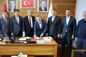 ak-partiye-katilan-kumbuldan-ilk-aciklama-geldi-9ht3lQFI