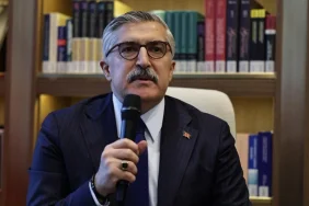 ala-ak-parti-siyasetin-paradigmasini-degistirdi-EclJp66s
