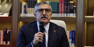 ala-ak-parti-siyasetin-paradigmasini-degistirdi-EclJp66s