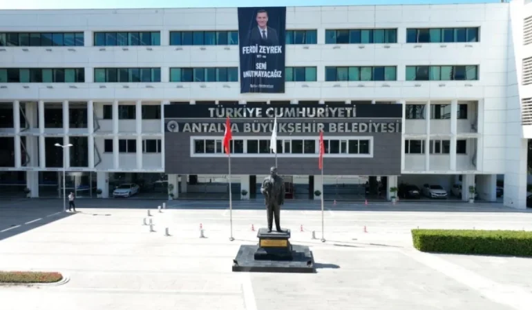 antalyada-belediyeye-bagli-sirkete-operasyon-ihvIneCk