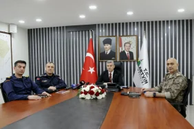 artvinin-huzuru-il-guvenlik-ve-asayis-bilgilendirme-toplantisi-gerceklestirildi-Rp25Vo7i