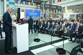 bakan-ersoy-1300-halk-kutuphanesiyle-800-bin-metrekareye-ulasarak-rekor-kirdik-234ee1fd-1874-4fe2-b6a9-3e466d88616d