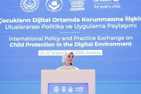 bakan-goktas-cocuklarin-dijital-ortamda-korunmasi-toplantisinda-iOuPfOG9