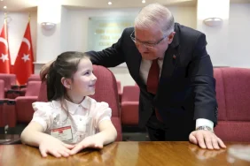 bakan-guler-23-nisanda-sehit-ve-gazi-cocuklariyla-bulustu-JDpITc53