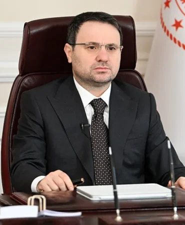 bakan-gurlek-hakim-ve-savcilar-suctan-muaf-degildir-7rE6q8rP