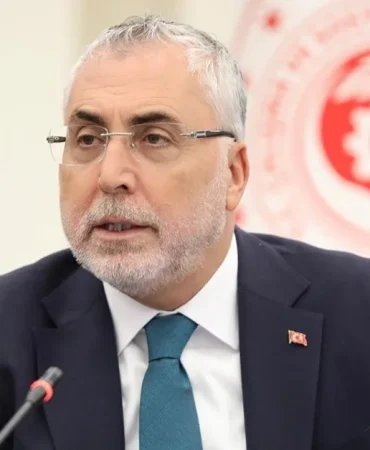 bakan-isikhan-dijital-donusum-tehdit-degil-firsat-5Z4sGj3Y