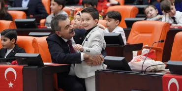 bakan-tekinin-23-nisan-mesaji-Bre2e2QJ