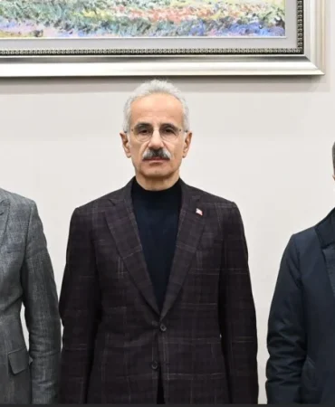 bakan-uraloglu-bhaya-konustu-trabzonun-ruhunu-baskentte-tasidik-yWQcWIjj