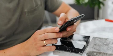 banka-personeliyiz-diyerek-15-milyon-lira-dolandirdilar-wWKrGefk