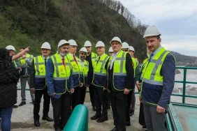 baskan-ozlu-siyasi-parti-il-baskanlarini-ayni-masada-bulusturdu-fcC8A9G5