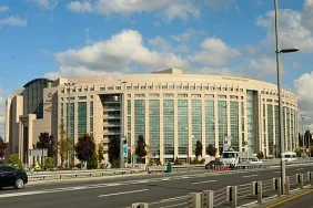 can-holding-sorusturmasinda-kemal-cana-tahliye-69f051d0-9854-4423-91b7-81f6e2d45c62