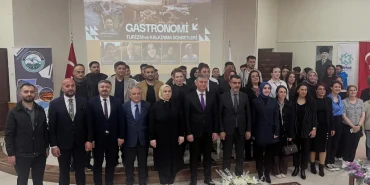 karsta-anlamli-program-gastronomi-ve-turizm-ayni-sofrada-bulustu-8CKwl1NS