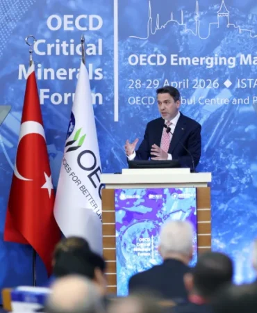 kritik-ve-stratejik-minerallerde-yol-haritasi-belli-oldu-uxh4F4qt