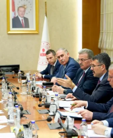 maden-iscilerinin-eylemi-sona-erdi-taraflar-uzlasti-PIIkG2tN