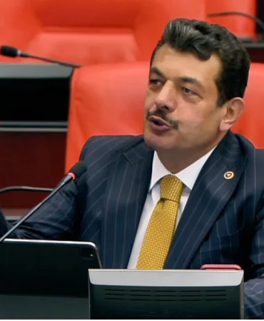 milletvekili-avci-tbmm-genel-kurulunda-konustu-turk-beklenendir-buAZzcOp