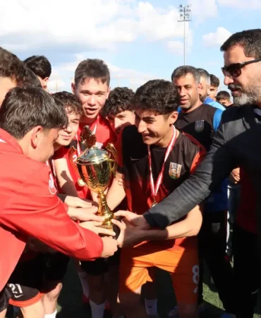 sanliurfa-buyuksehir-belediyespordan-3-kategoride-sampiyonluk-ghEDvMPd