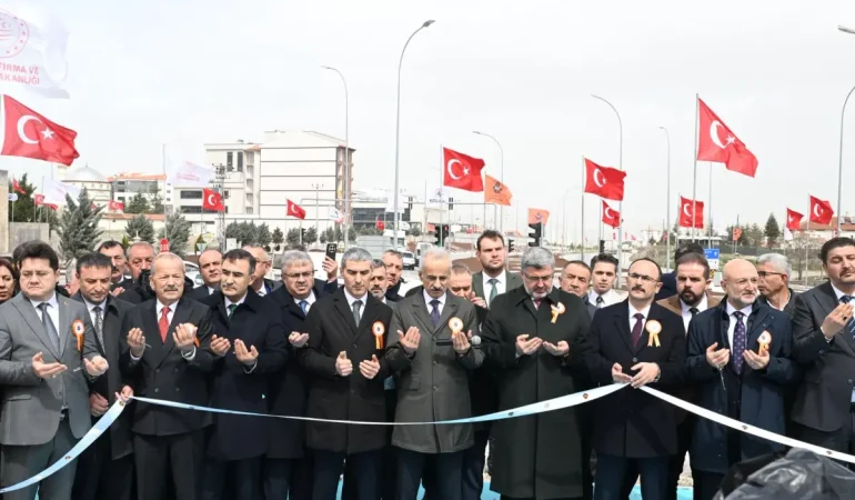 tatilciler-afyonu-rahat-gececek-6e2e3122-ea16-4652-b2f8-dbe1080fb780