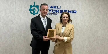 tkkb-yonetimi-kocaelinde-buyuksehir-belediyesine-ziyaret-lHO0ayCd