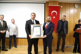 turkiye-yuzyilinda-savunma-sanayii-ve-uzay-teknolojileri-ele-alindi-dHcTs1Yy