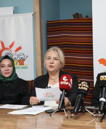 vandan-bolgeye-umut-eli-disleksi-vakfi-dogu-ve-guneydogu-icin-kapilarini-acti-jSi2yRuV